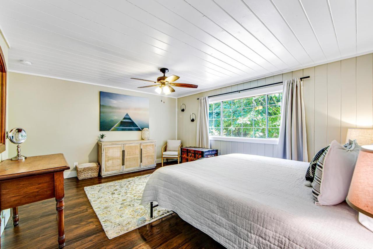 Orchard Near The River Escape Forestville Ngoại thất bức ảnh